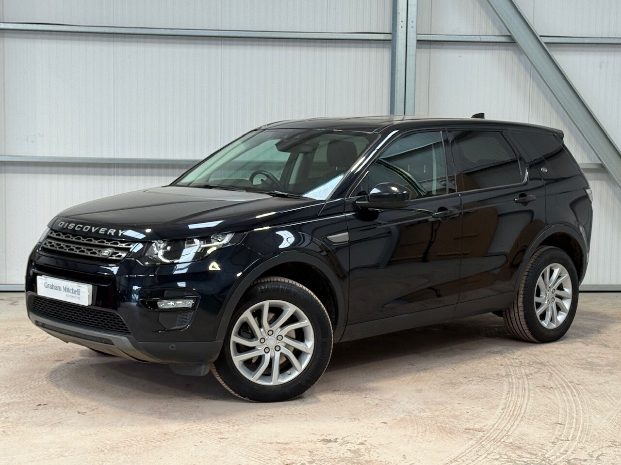 Used Land Rover Discovery Sport 2017 for sale - 77934832: Photo 8