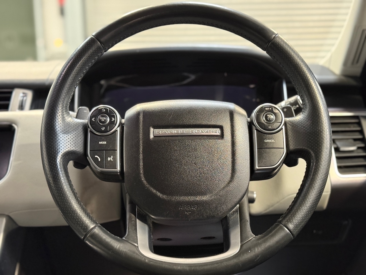 Used Land Rover Range Rover Sport 2015 for sale - 77934495: Photo 14