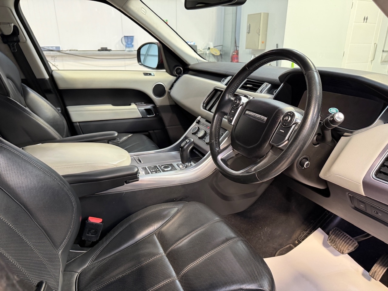 Used Land Rover Range Rover Sport 2015 for sale - 77934495: Photo 16
