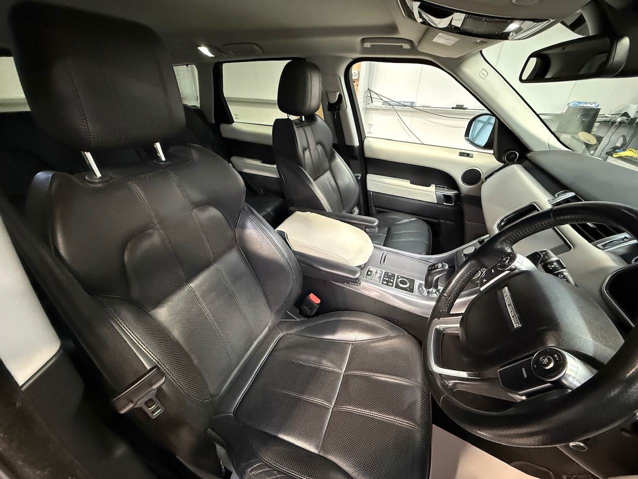 Used Land Rover Range Rover Sport 2015 for sale - 77934495: Photo 18