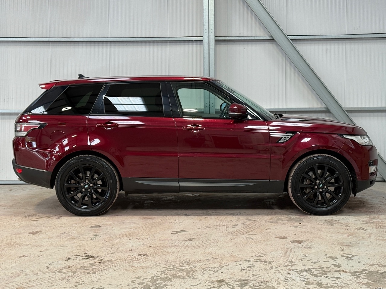 Used Land Rover Range Rover Sport 2015 for sale - 77934495: Photo 4