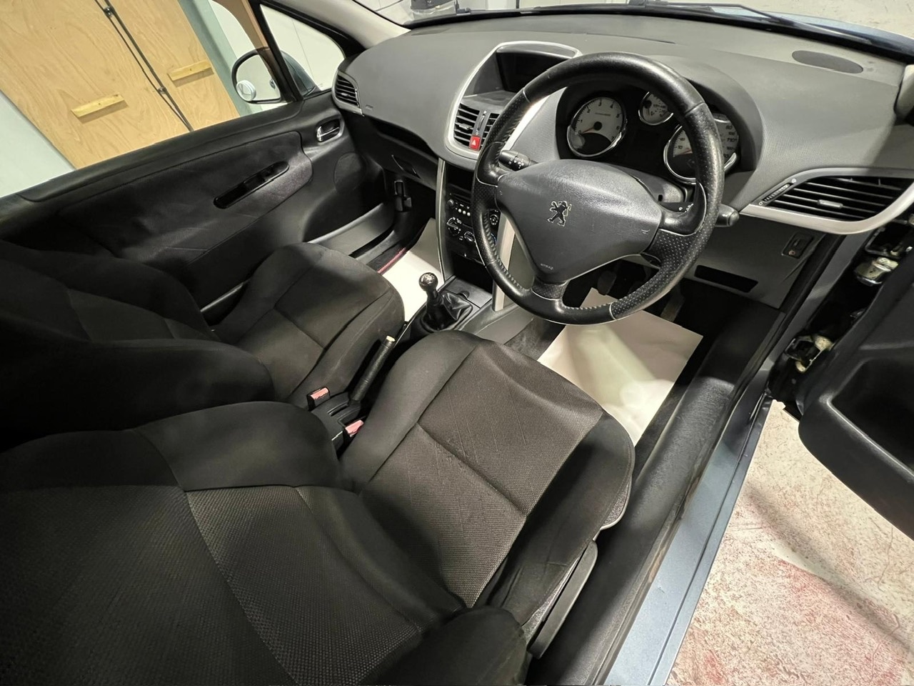 Used Peugeot 207 2008 for sale - 76684049: Photo 14