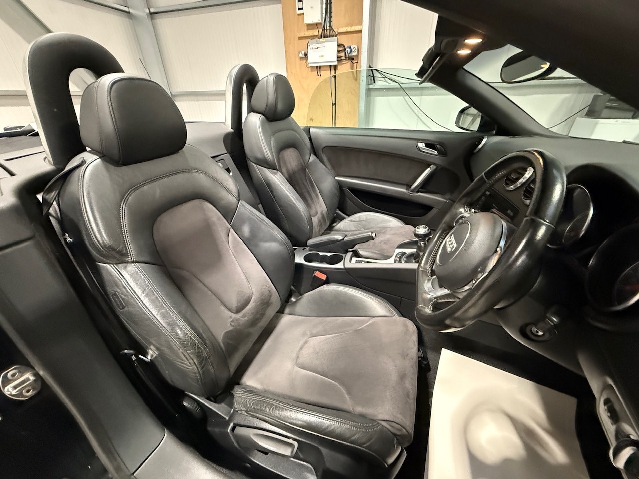 Used Audi TT 2011 for sale - 76749864: Photo 18