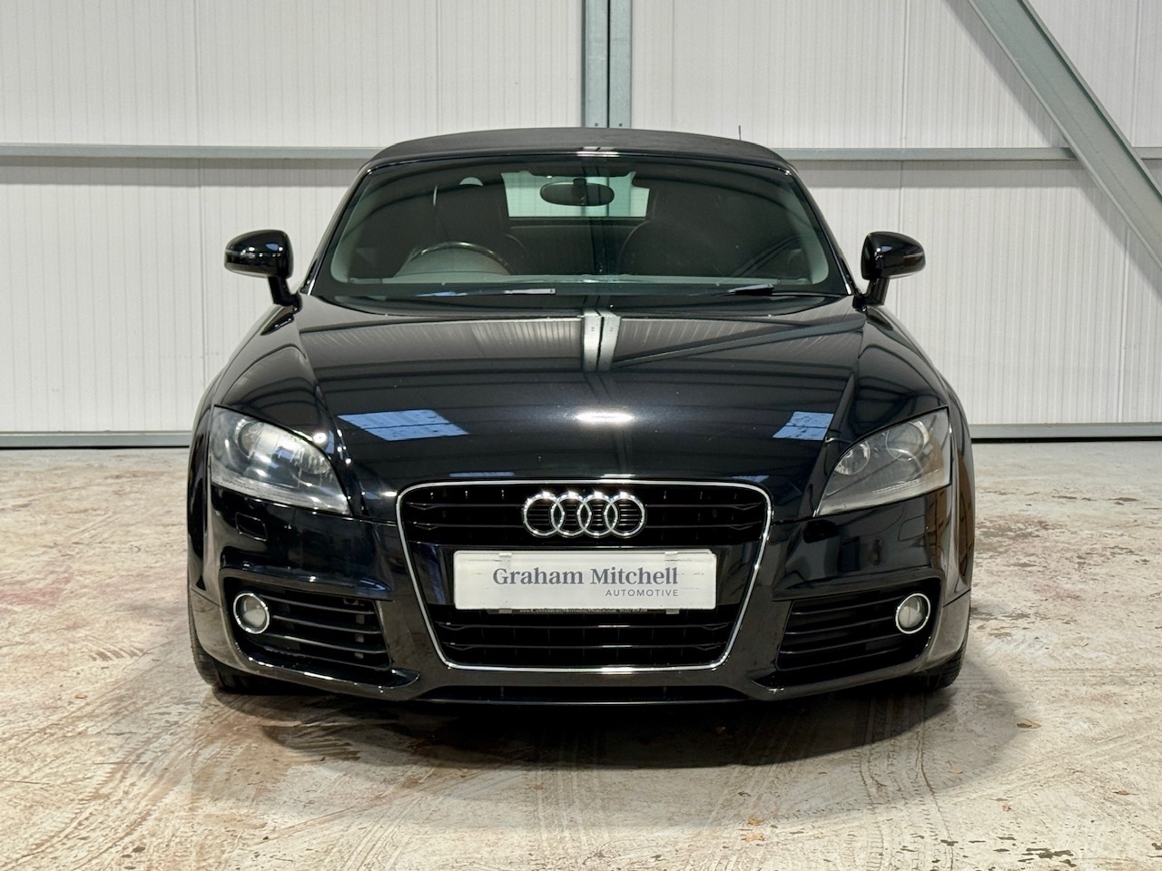 Used Audi TT 2011 for sale - 76749864: Photo 2