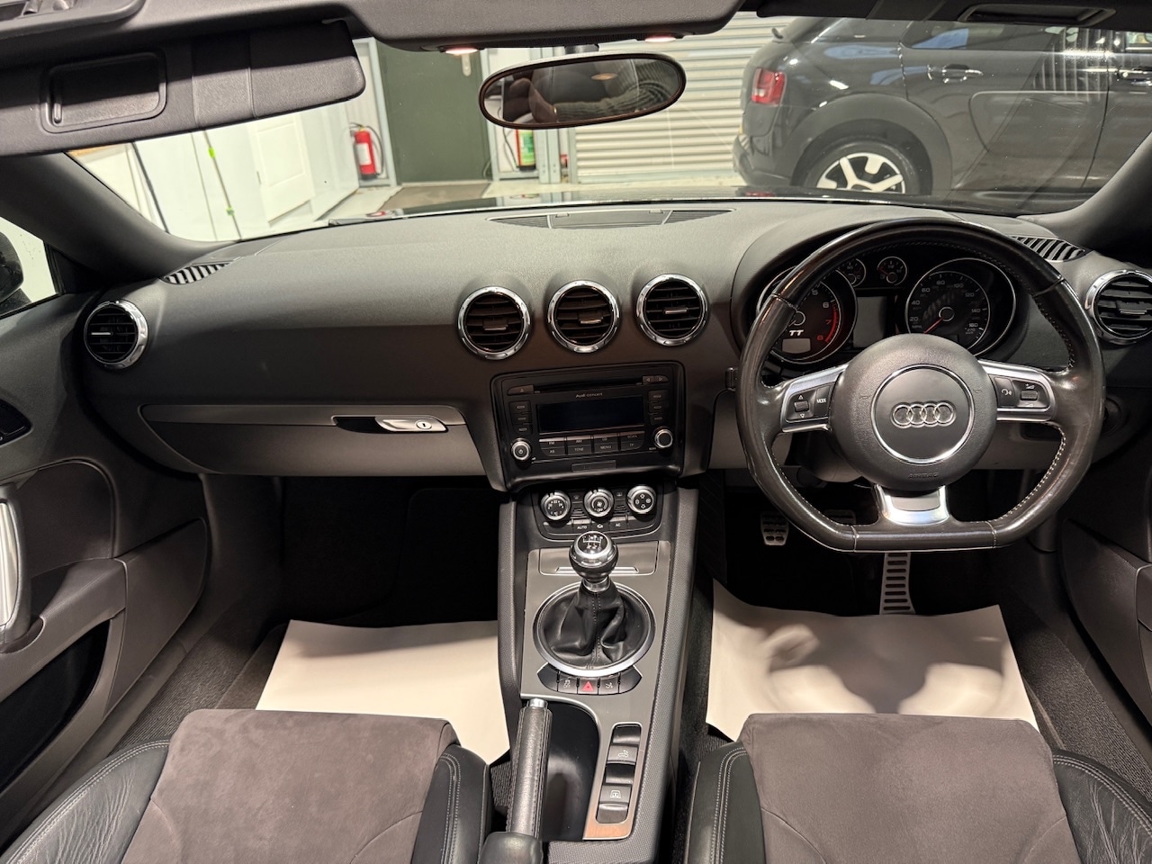 Used Audi TT 2011 for sale - 76749864: Photo 20