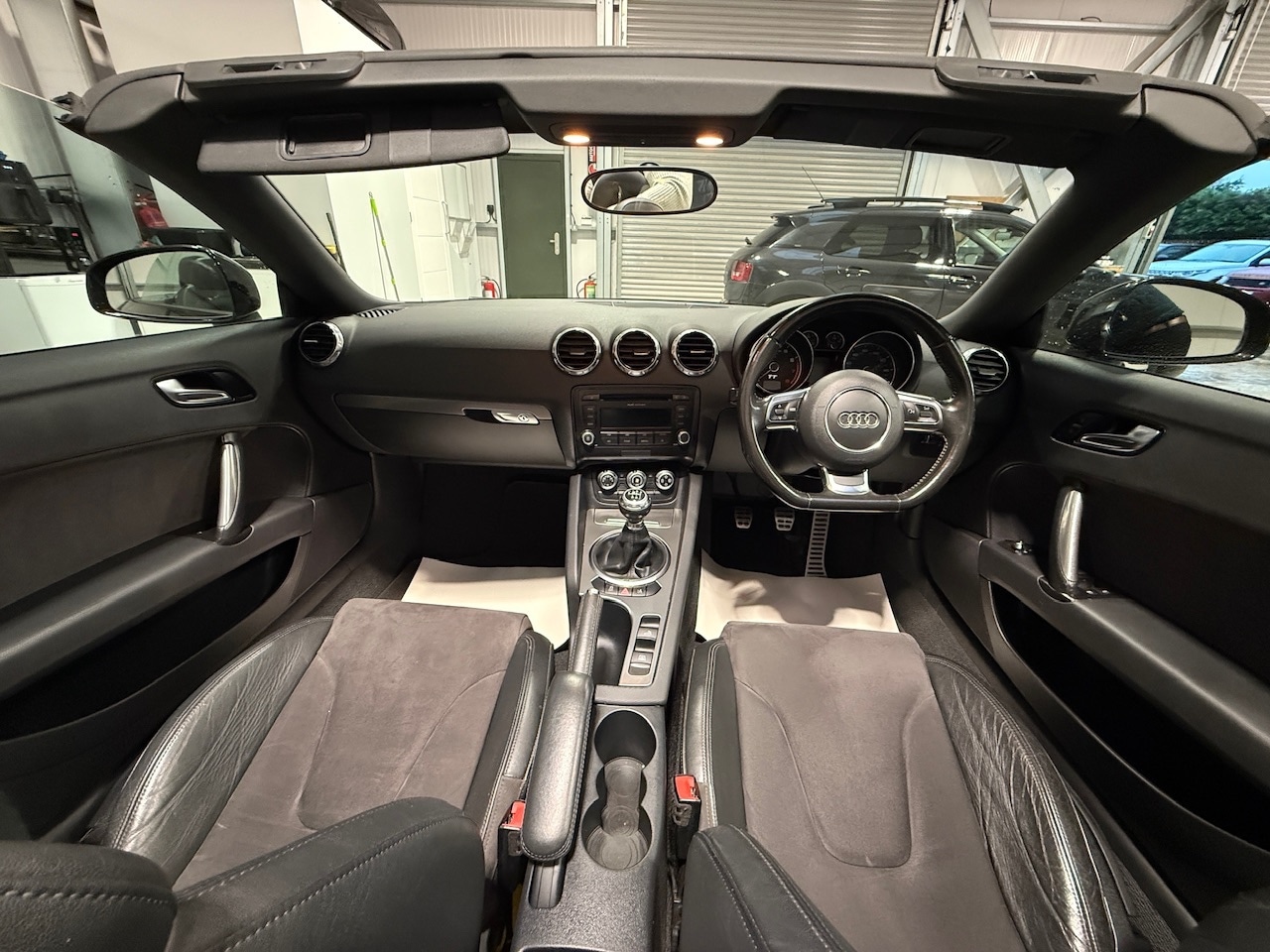 Used Audi TT 2011 for sale - 76749864: Photo 21