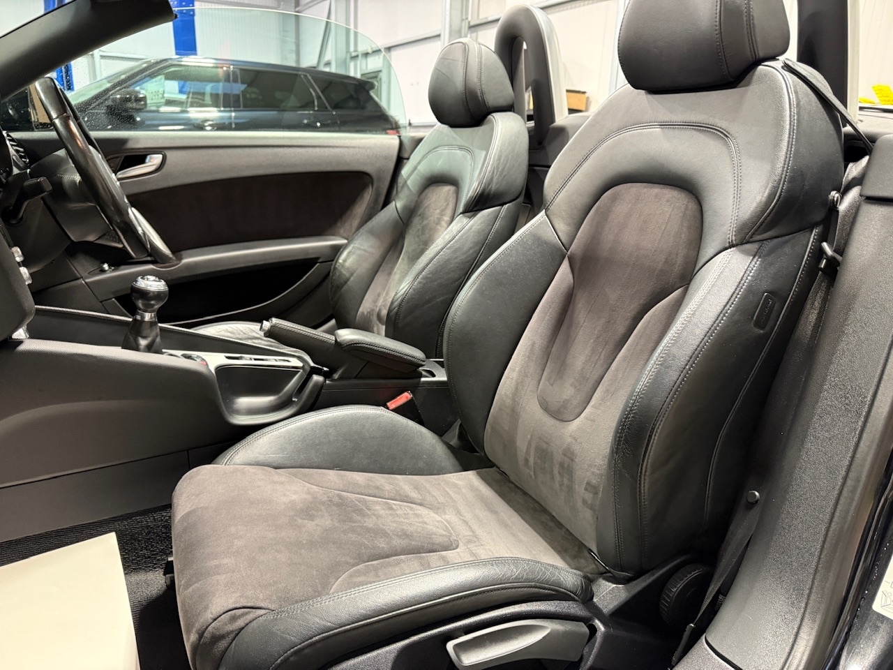 Used Audi TT 2011 for sale - 76749864: Photo 22