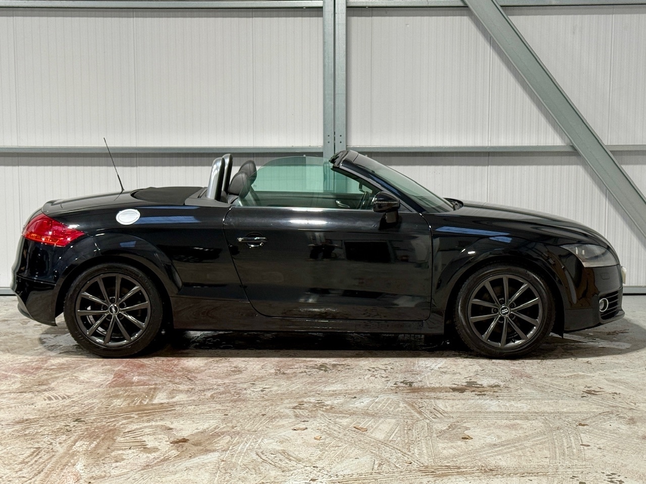 Used Audi TT 2011 for sale - 76749864: Photo 5
