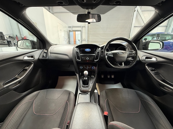 Used Ford Focus 2017 for sale - 75381776: Photo 21