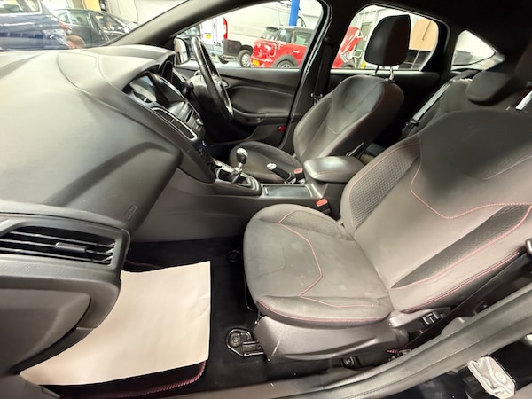 Used Ford Focus 2017 for sale - 75381776: Photo 25