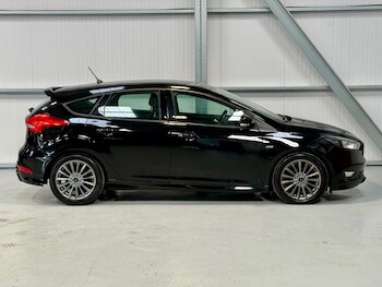 Used Ford Focus 2017 for sale - 75381776: Photo