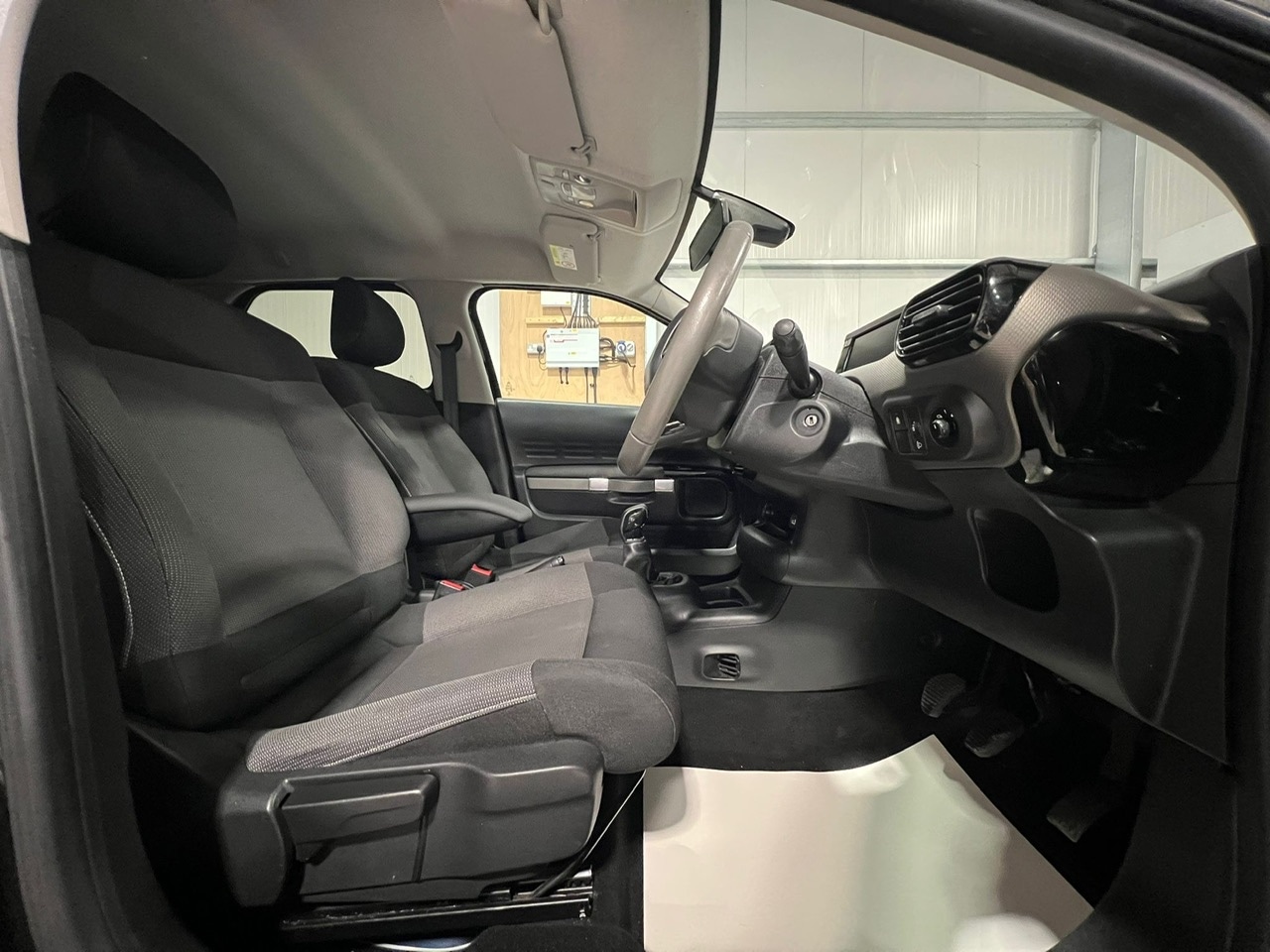 Used Citroen C4 Cactus 2017 for sale - 76748931: Photo 15