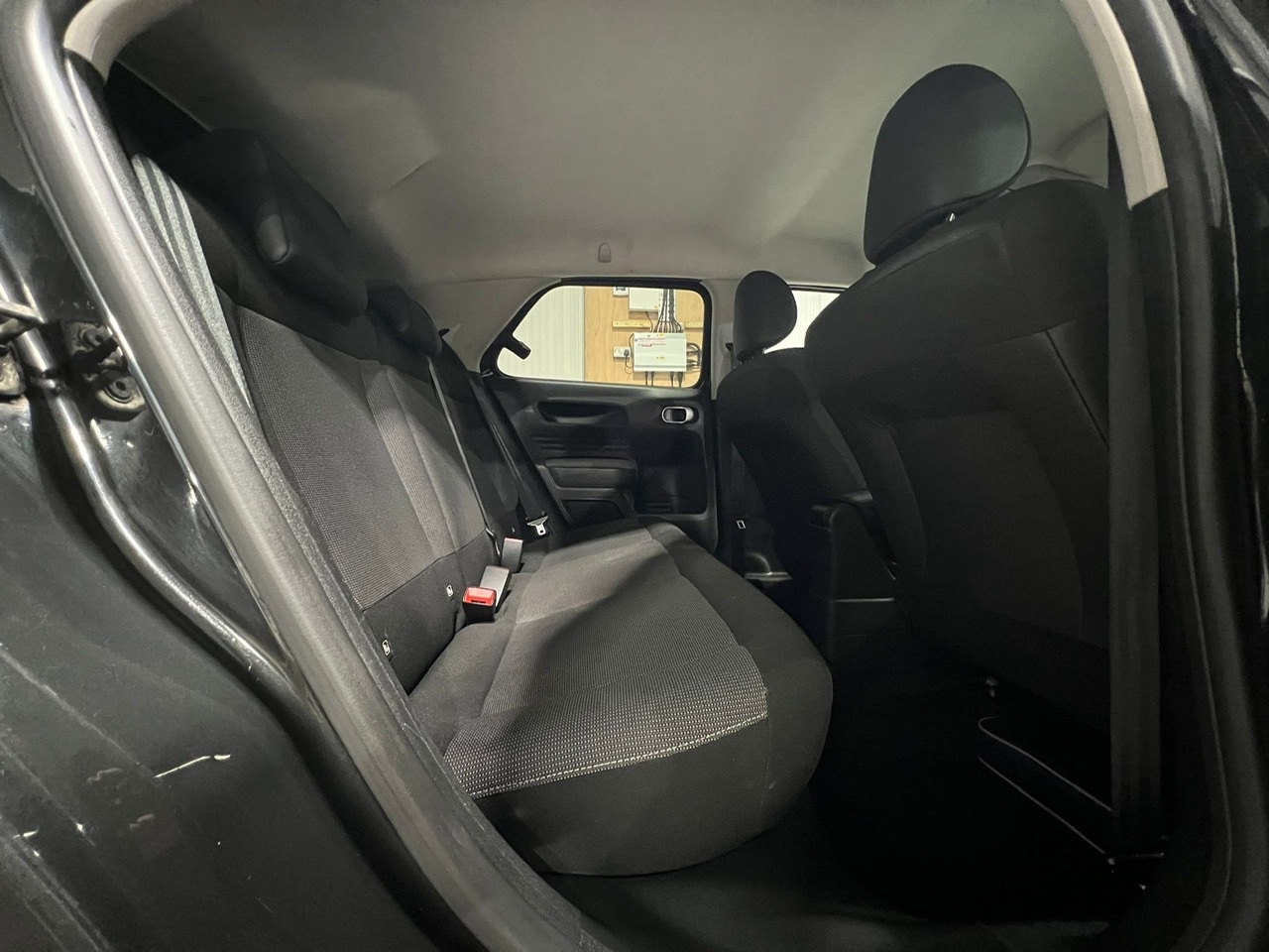 Used Citroen C4 Cactus 2017 for sale - 76748931: Photo 22