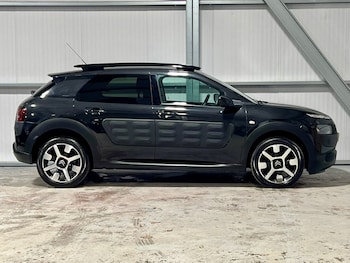 Used Citroen C4 Cactus 2017 for sale - 76748931: Photo