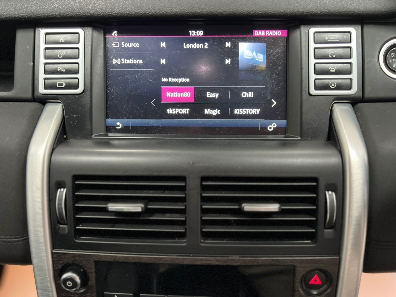 Used Land Rover Discovery Sport 2017 for sale - 76355368: Photo 12