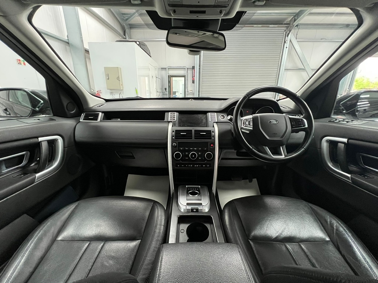 Used Land Rover Discovery Sport 2017 for sale - 76355368: Photo 21