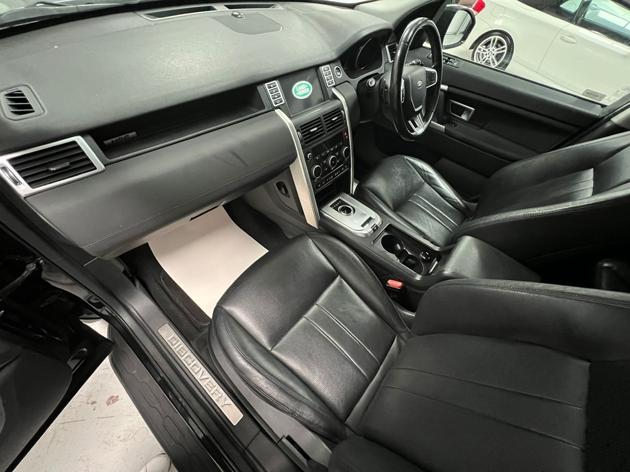 Used Land Rover Discovery Sport 2017 for sale - 76355368: Photo 24