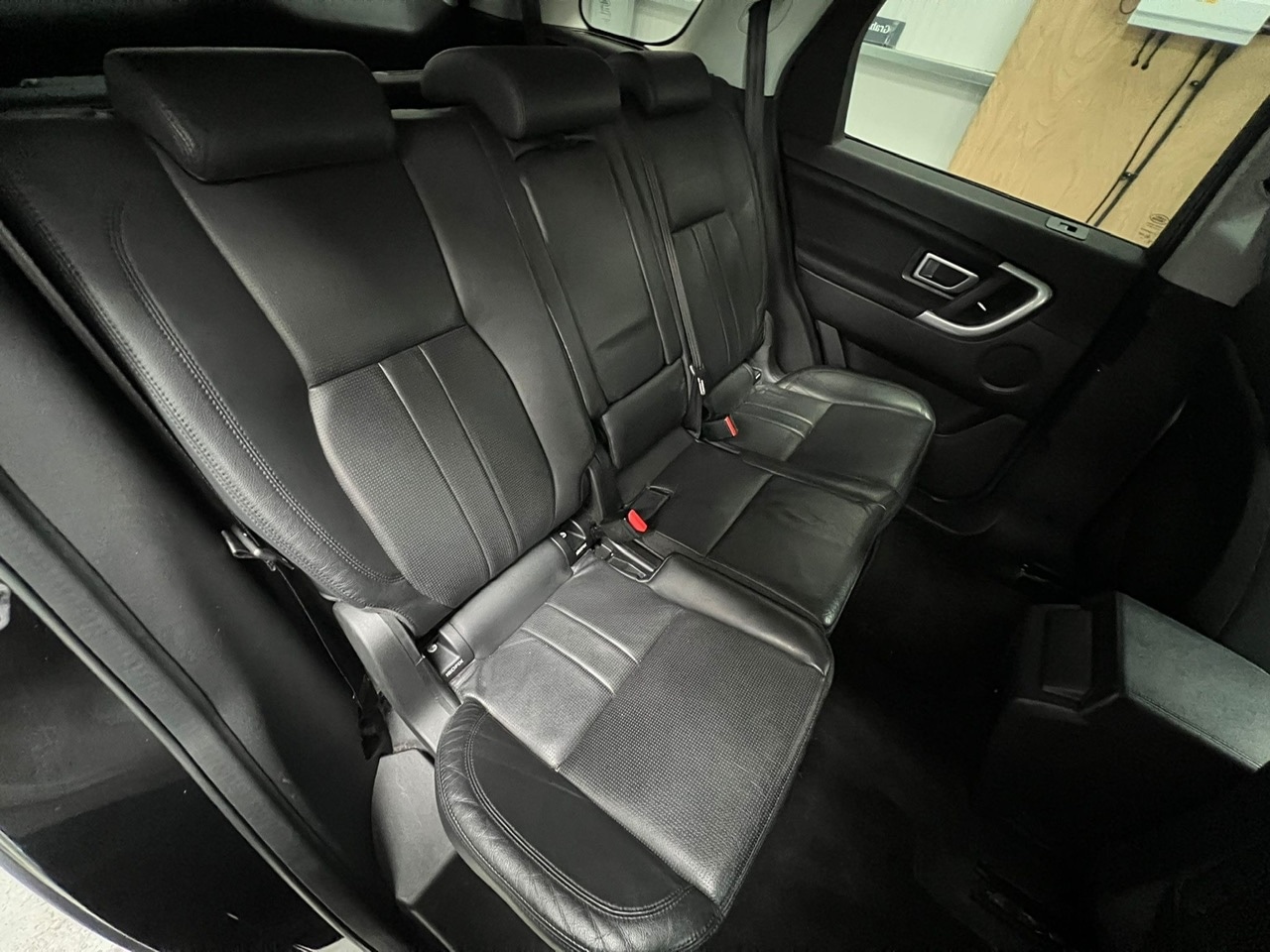 Used Land Rover Discovery Sport 2017 for sale - 76355368: Photo 27