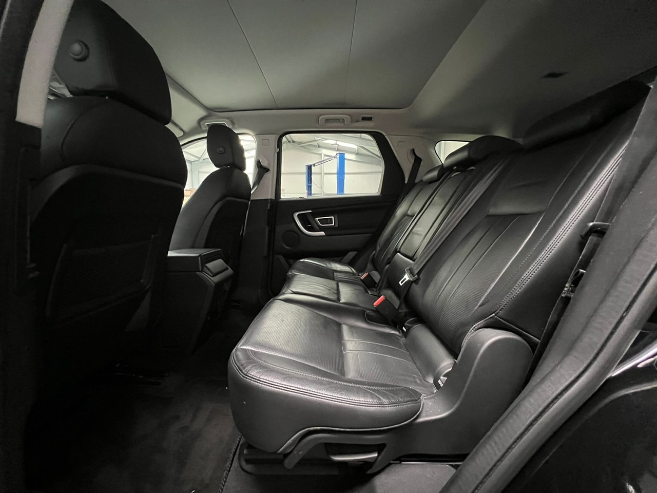 Used Land Rover Discovery Sport 2017 for sale - 76355368: Photo 30