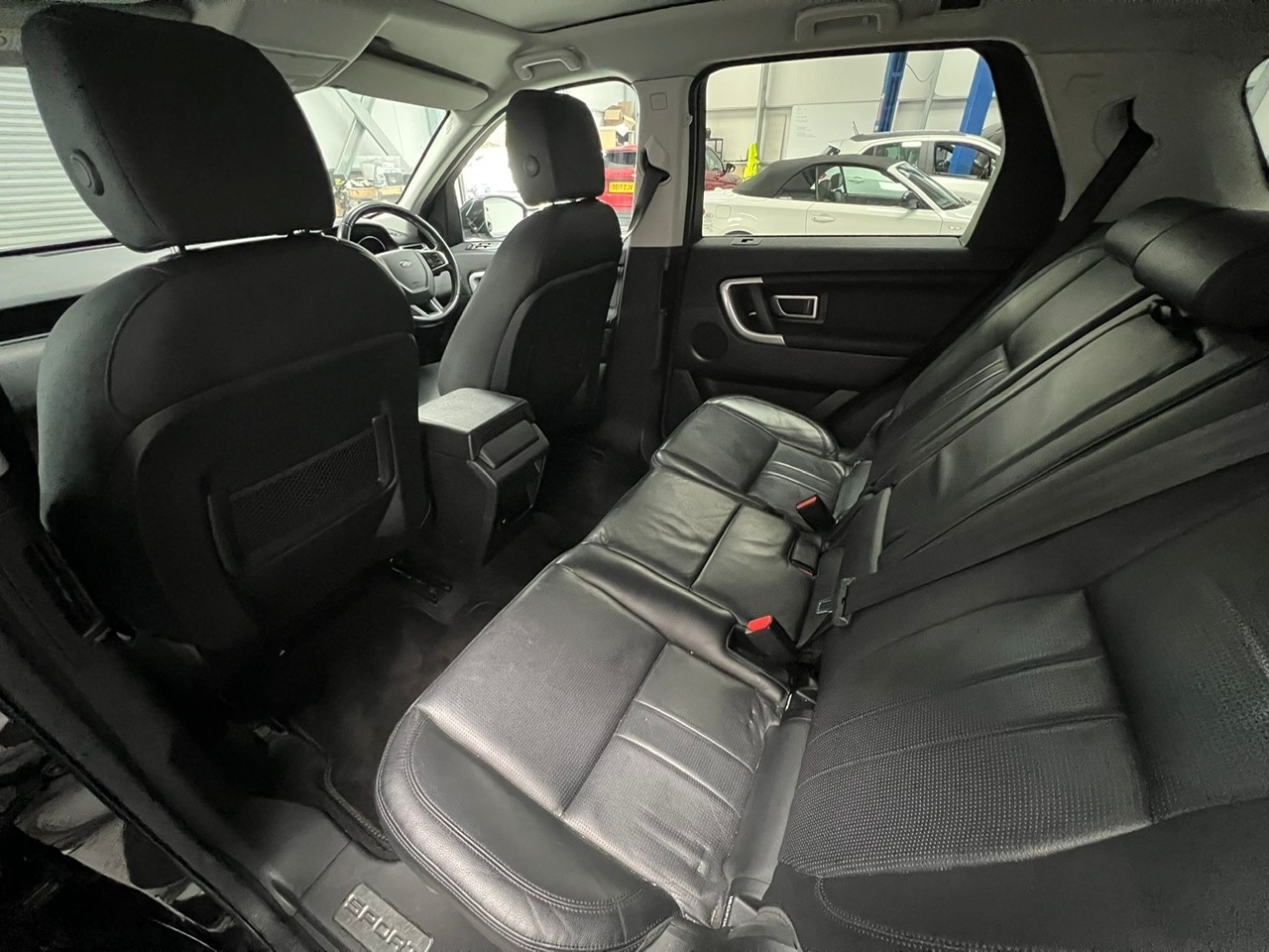 Used Land Rover Discovery Sport 2017 for sale - 76355368: Photo 31