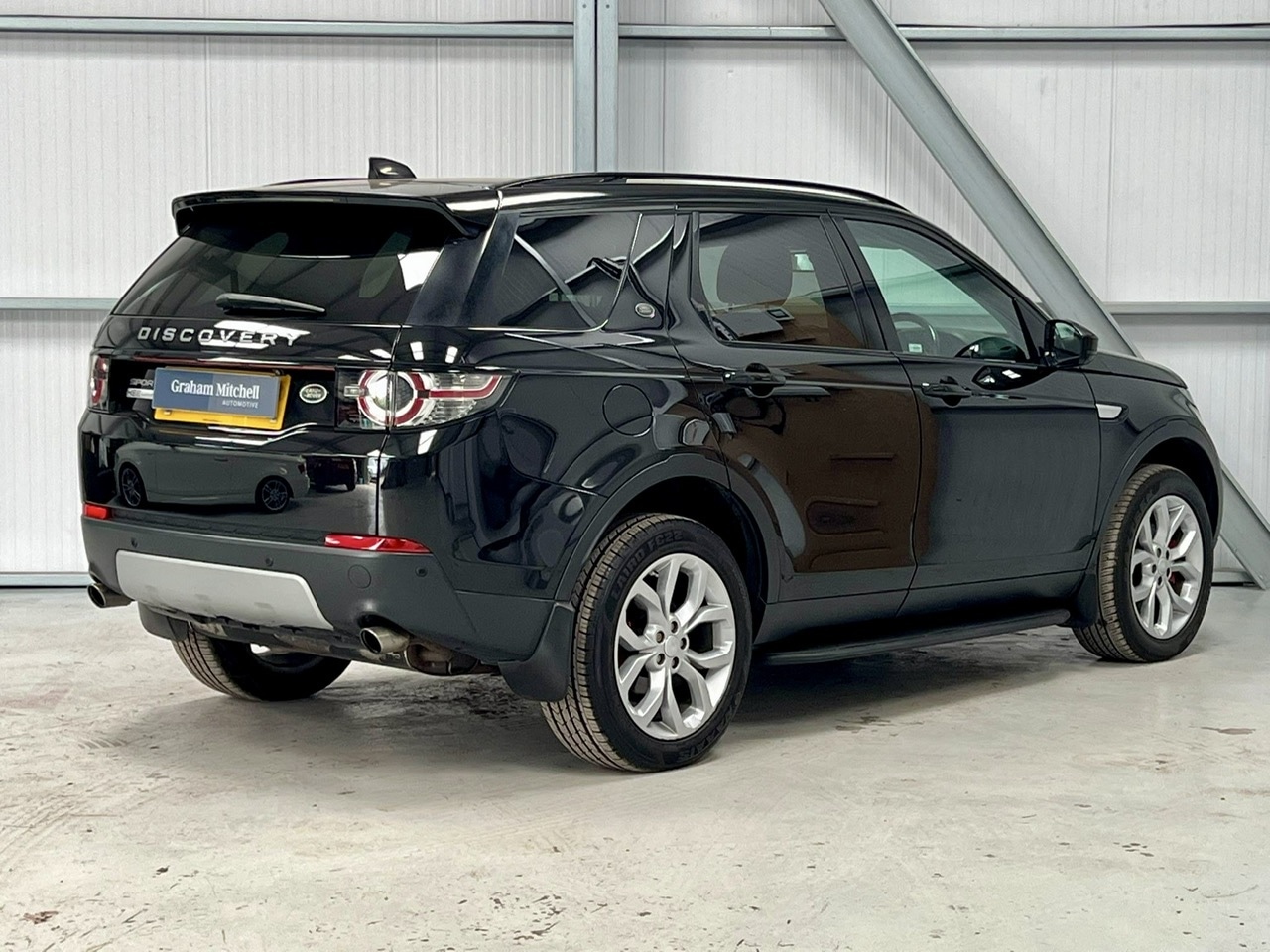 Used Land Rover Discovery Sport 2017 for sale - 76355368: Photo 5