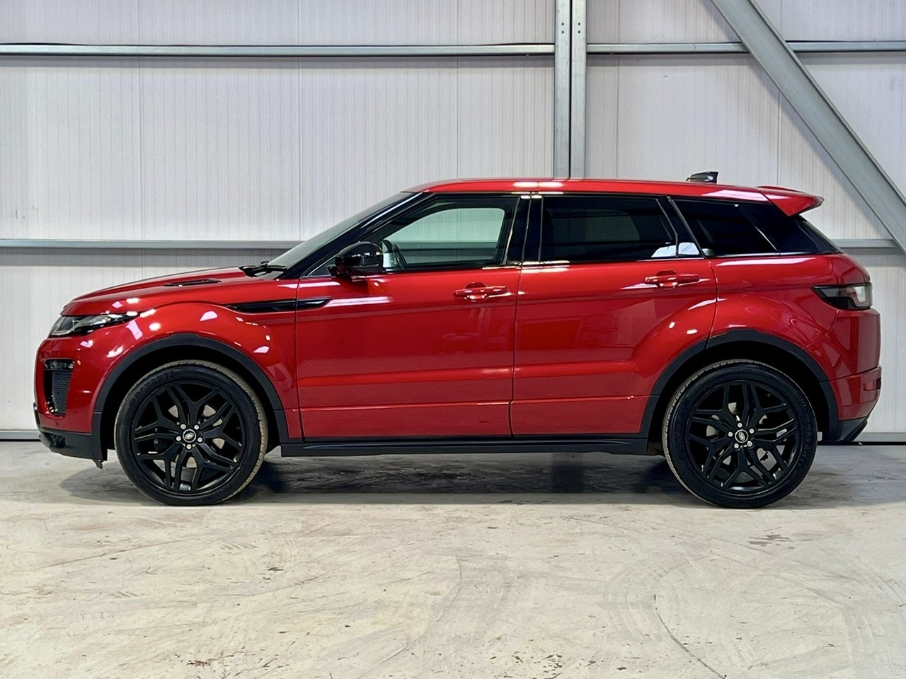 Used Land Rover Range Rover Evoque 2017 for sale - 76357003: Photo 8
