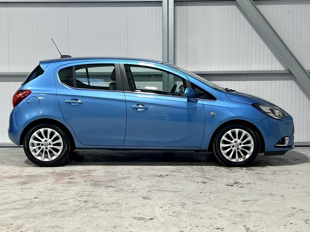 Used Vauxhall Corsa 2015 for sale - 76696295: Photo 4