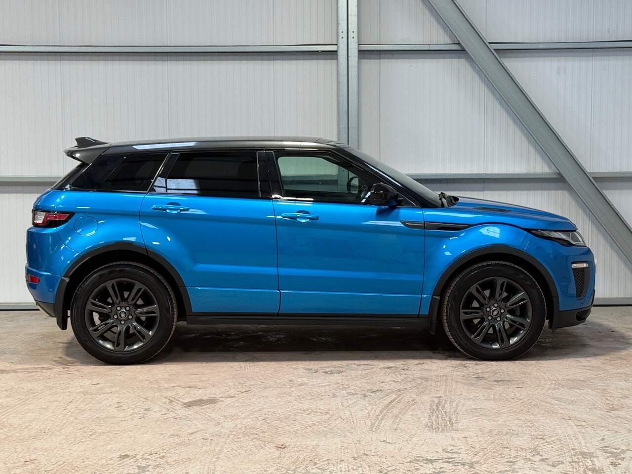 Used Land Rover Range Rover Evoque 2019 for sale - 77962486: Photo 43