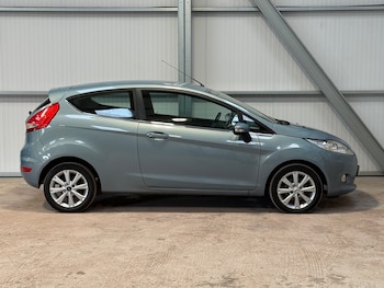 Used Ford Fiesta 2010 for sale - 78402925: Photo