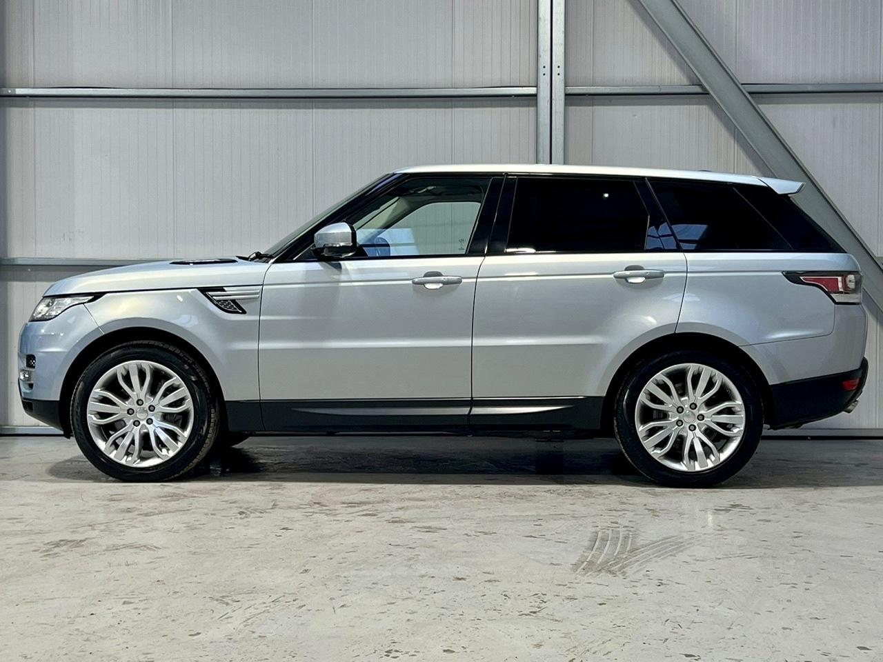 Used Land Rover Range Rover Sport 2014 for sale - 76363127: Photo 8