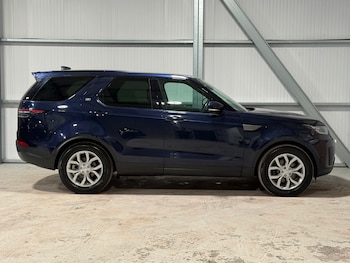 Used Land Rover Discovery 2018 for sale - 79560742: Photo
