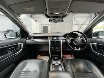Used Land Rover Discovery Sport 2017 for sale - 75665099: Photo