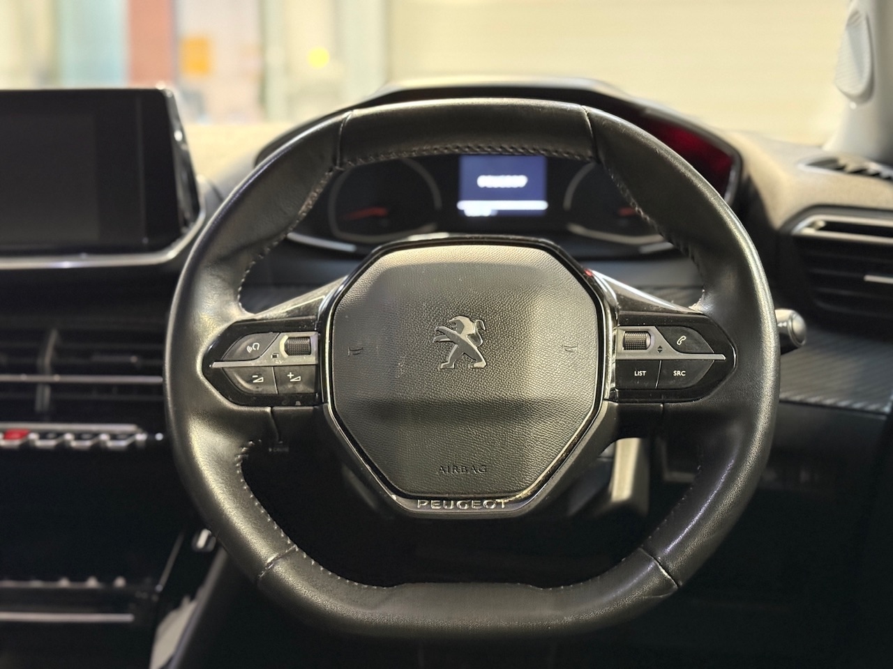 Used Peugeot 2008 2021 for sale - 76220382: Photo 11