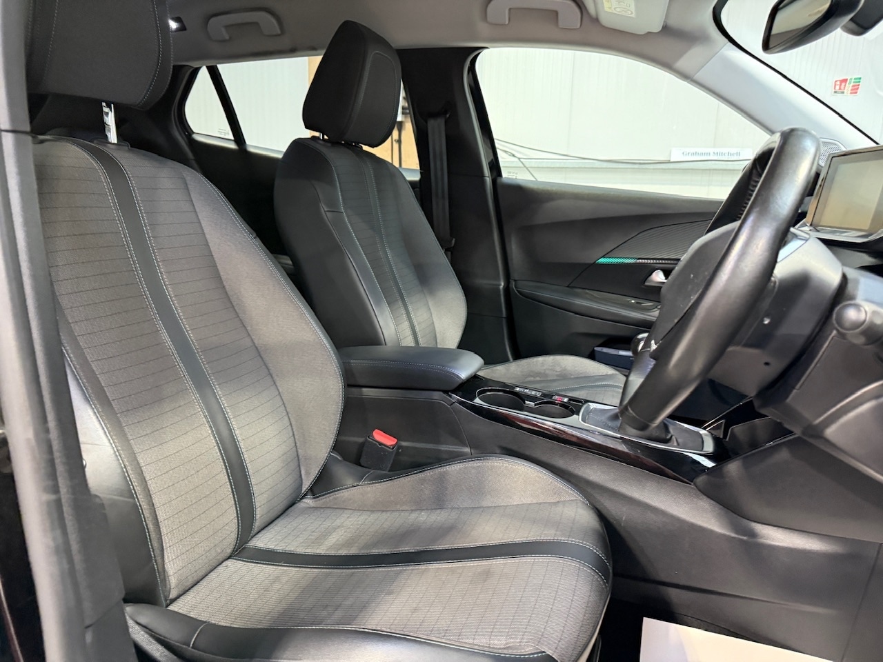 Used Peugeot 2008 2021 for sale - 76220382: Photo 13