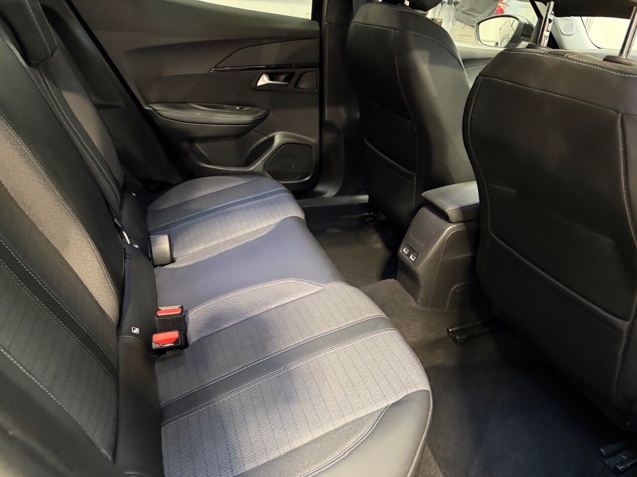 Used Peugeot 2008 2021 for sale - 76220382: Photo 24