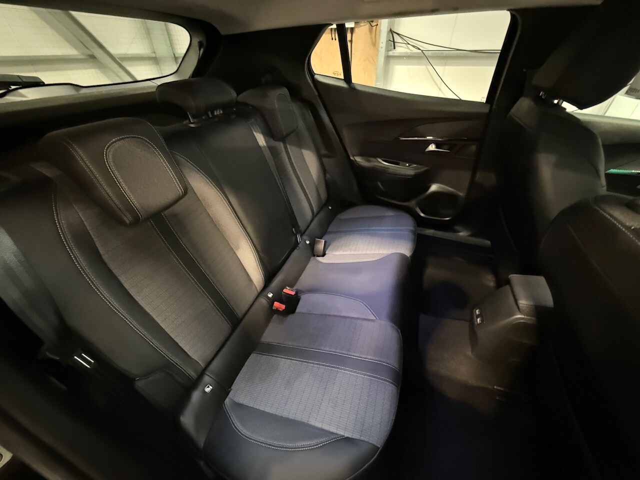 Used Peugeot 2008 2021 for sale - 76220382: Photo 25