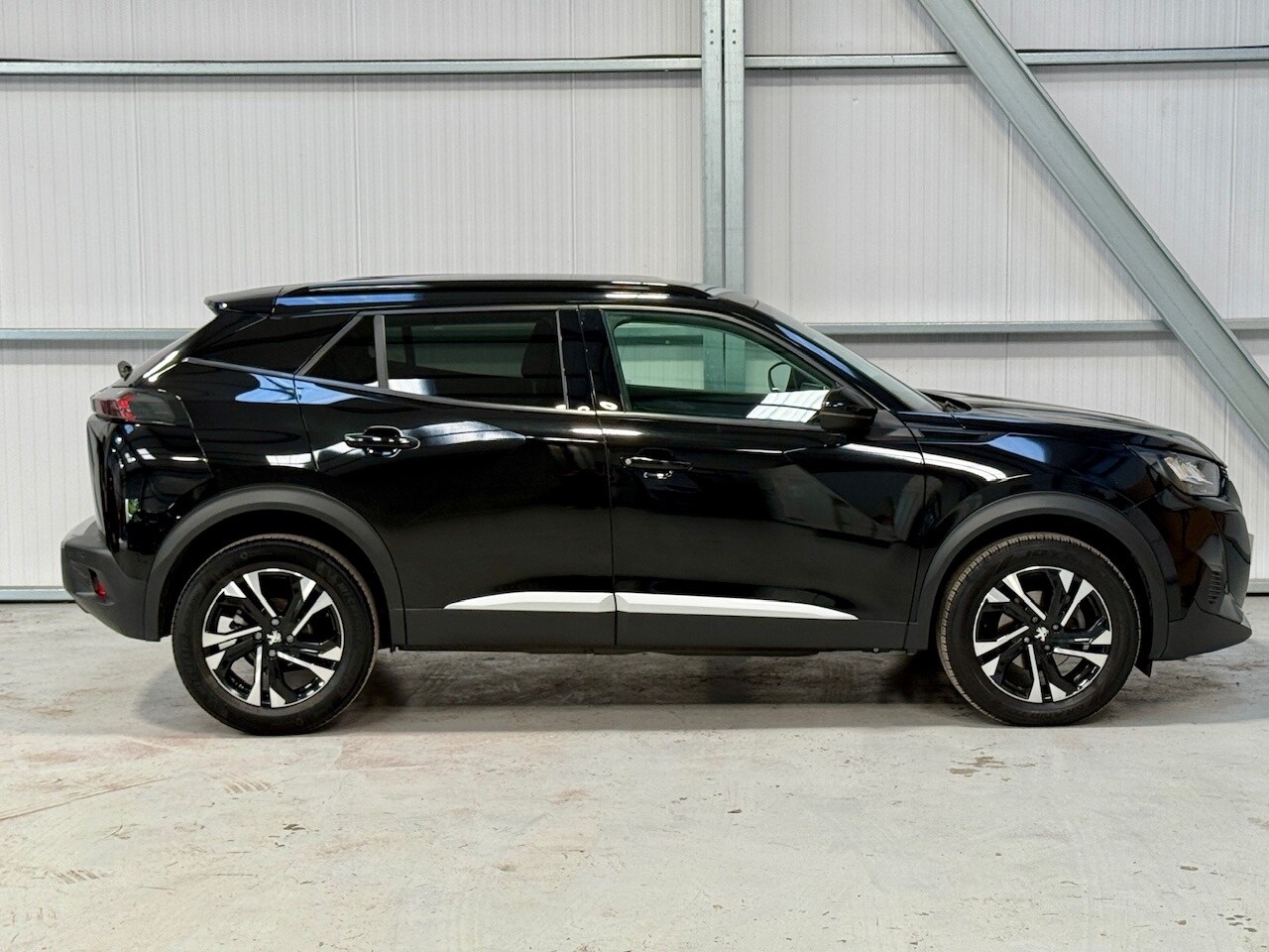 Used Peugeot 2008 2021 for sale - 76220382: Photo 4