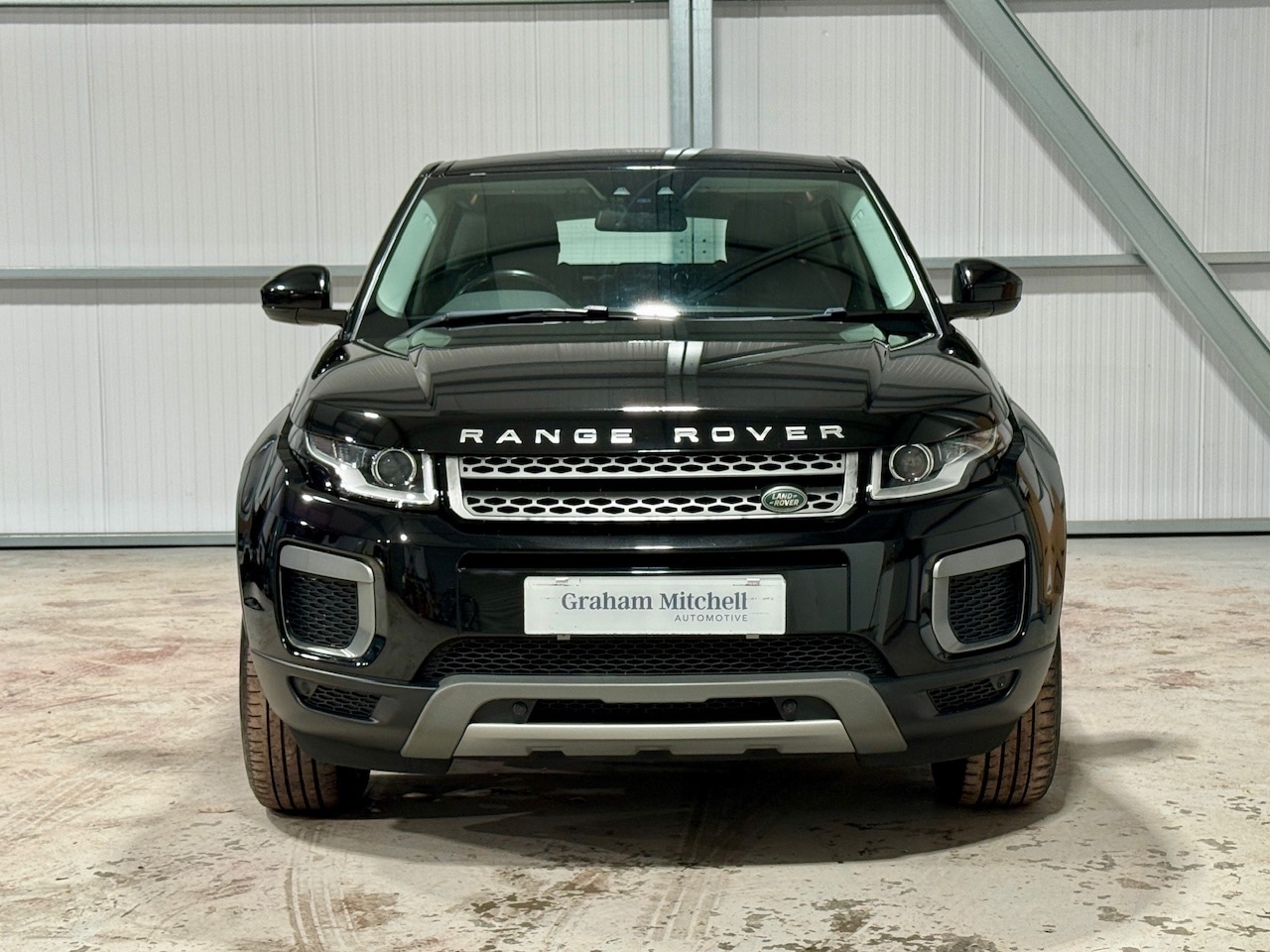 Used Land Rover Range Rover Evoque 2017 for sale - 76910945: Photo 2