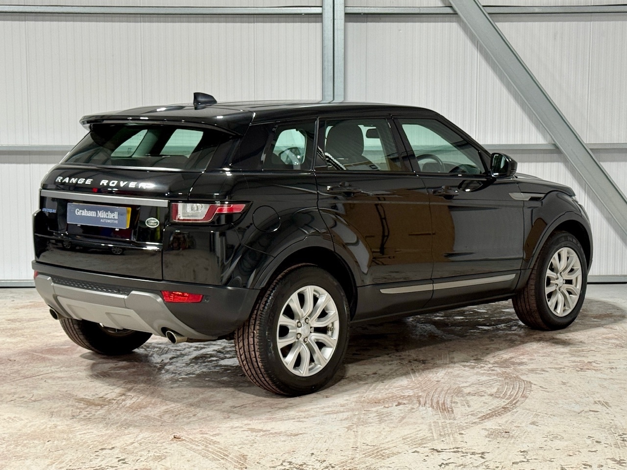 Used Land Rover Range Rover Evoque 2017 for sale - 76910945: Photo 4
