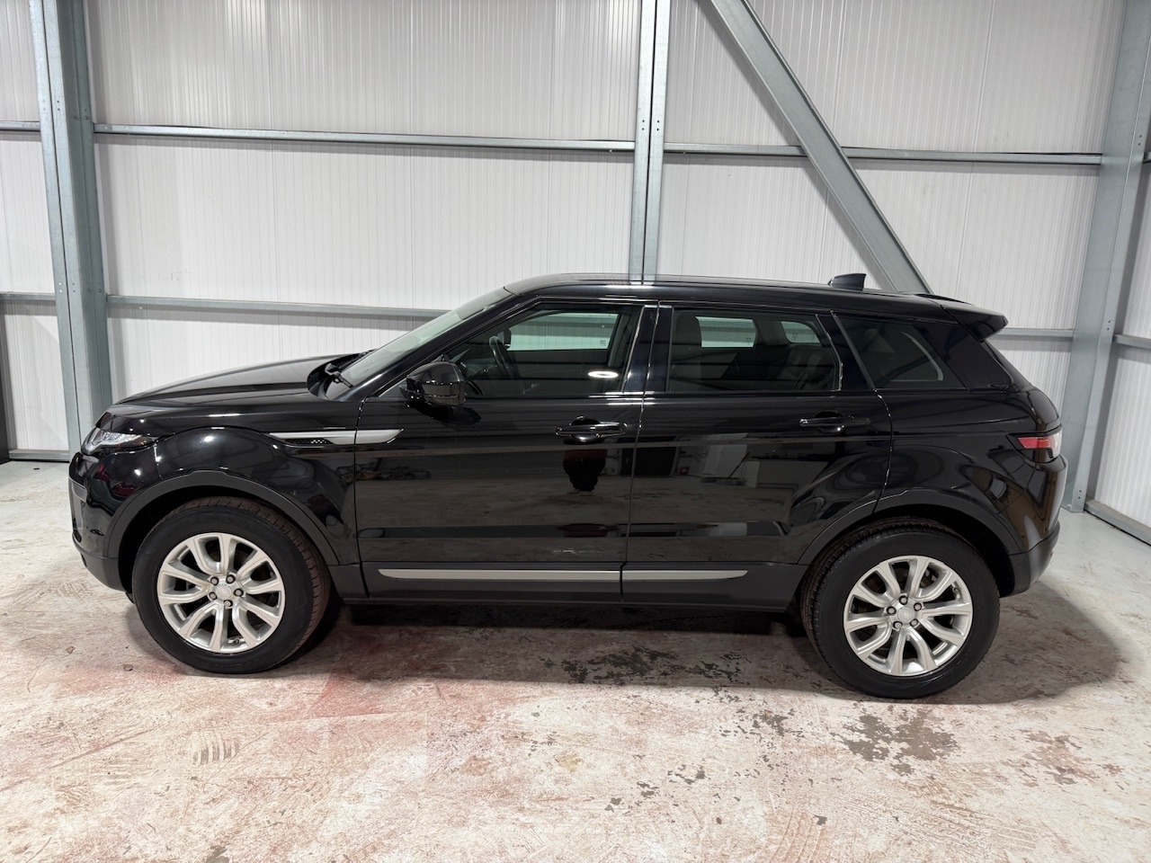 Used Land Rover Range Rover Evoque 2017 for sale - 76910945: Photo 49