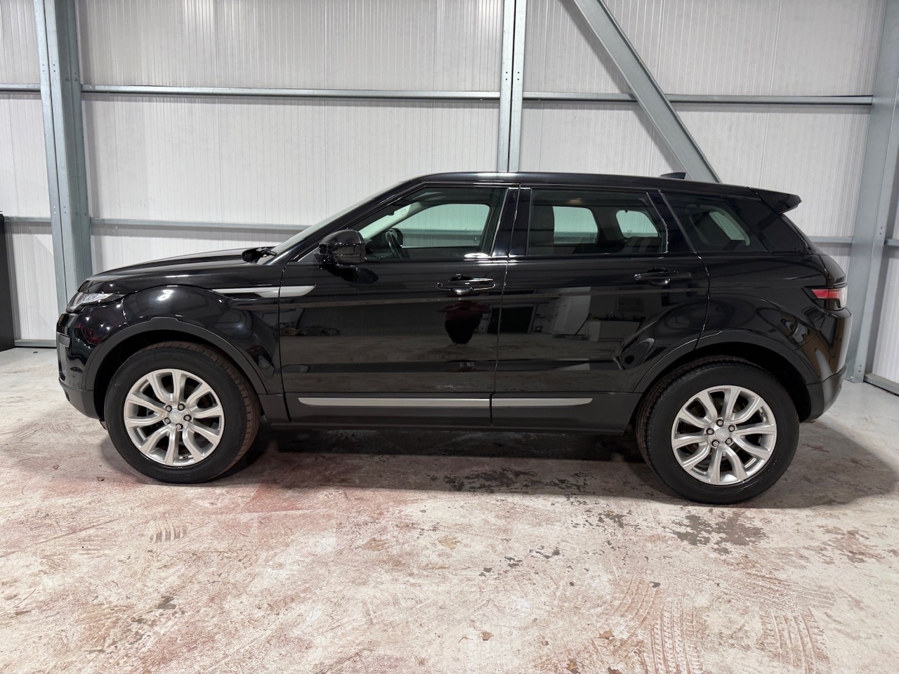 Used Land Rover Range Rover Evoque 2017 for sale - 76910945: Photo 50