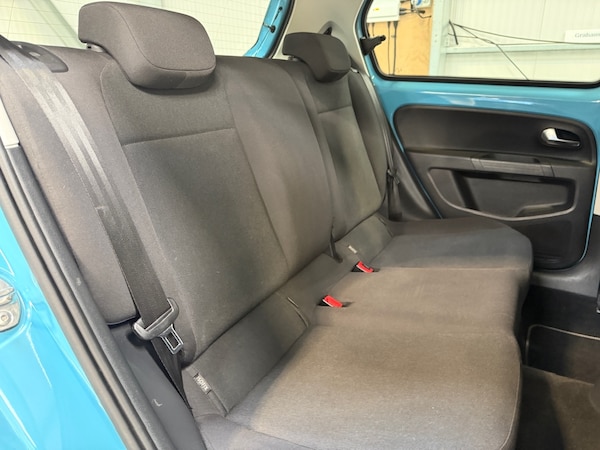 Used Volkswagen up! 2017 for sale - 76177572: Photo 24