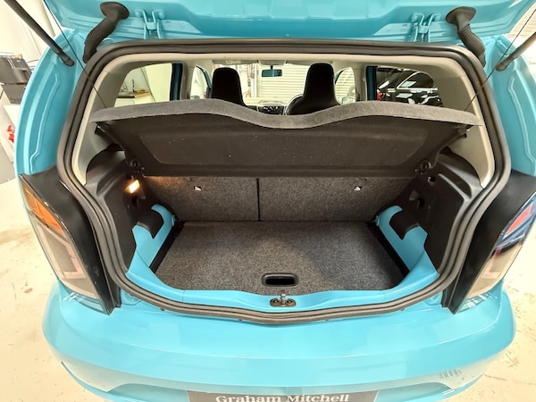 Used Volkswagen up! 2017 for sale - 76177572: Photo 33