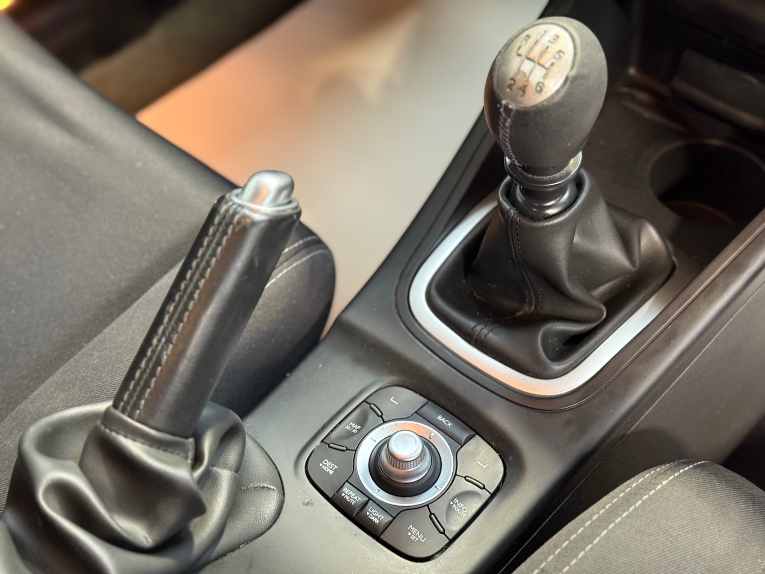 Used Renault Megane 2011 for sale - 77917831: Photo 11