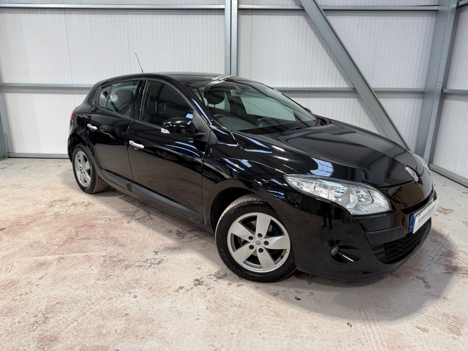 Used Renault Megane 2011 for sale - 77917831: Photo 20