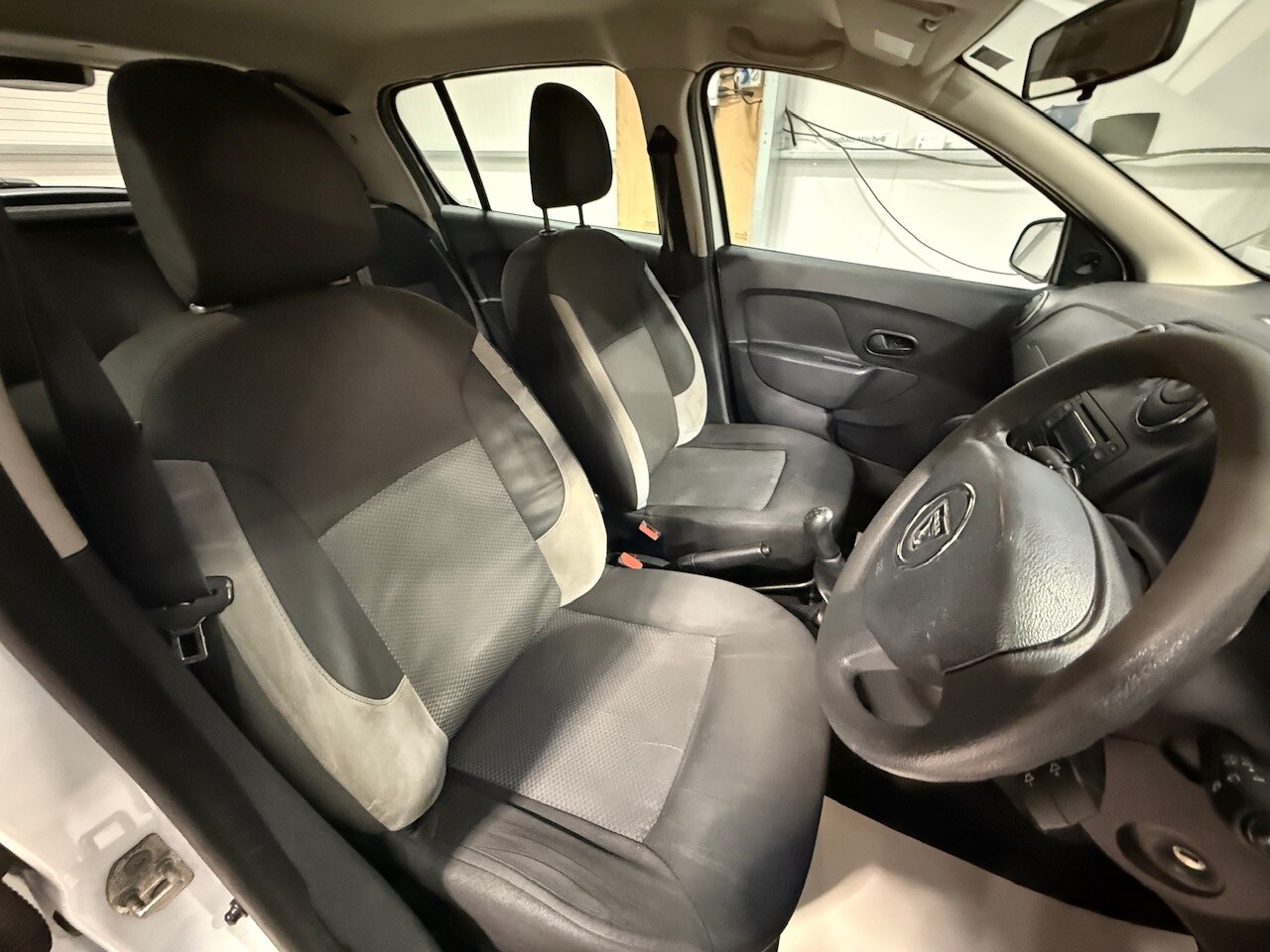 Used Dacia Sandero 2015 for sale - 77931340: Photo 17