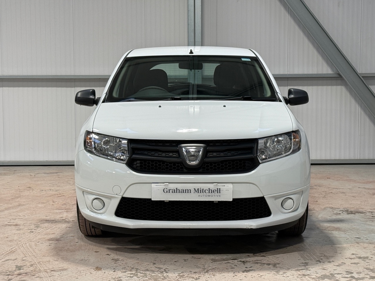 Used Dacia Sandero 2015 for sale - 77931340: Photo 2