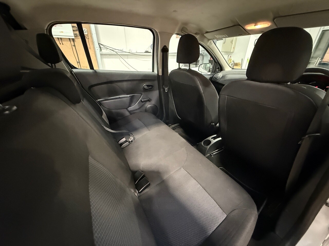 Used Dacia Sandero 2015 for sale - 77931340: Photo 28