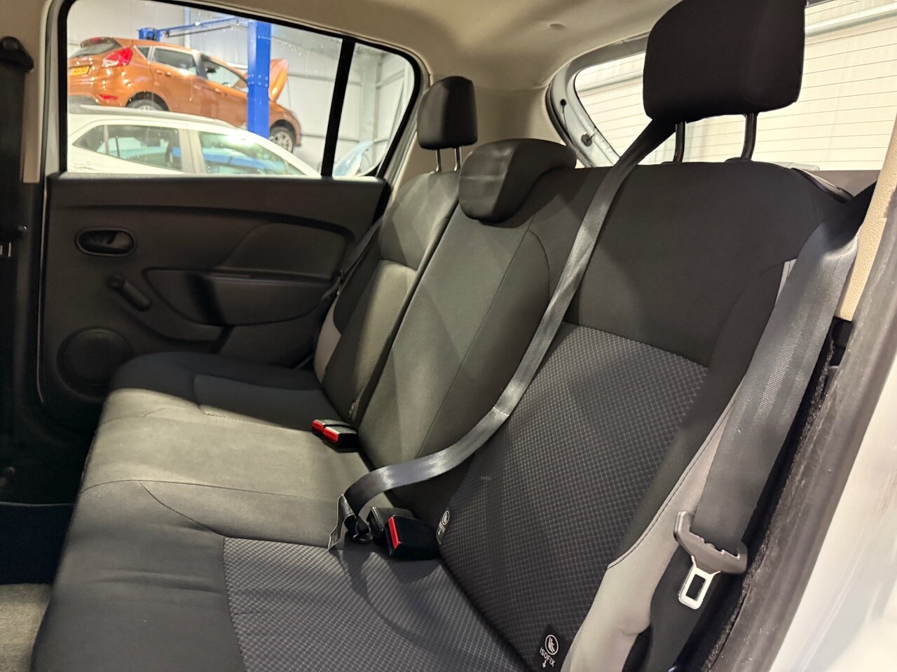 Used Dacia Sandero 2015 for sale - 77931340: Photo 31