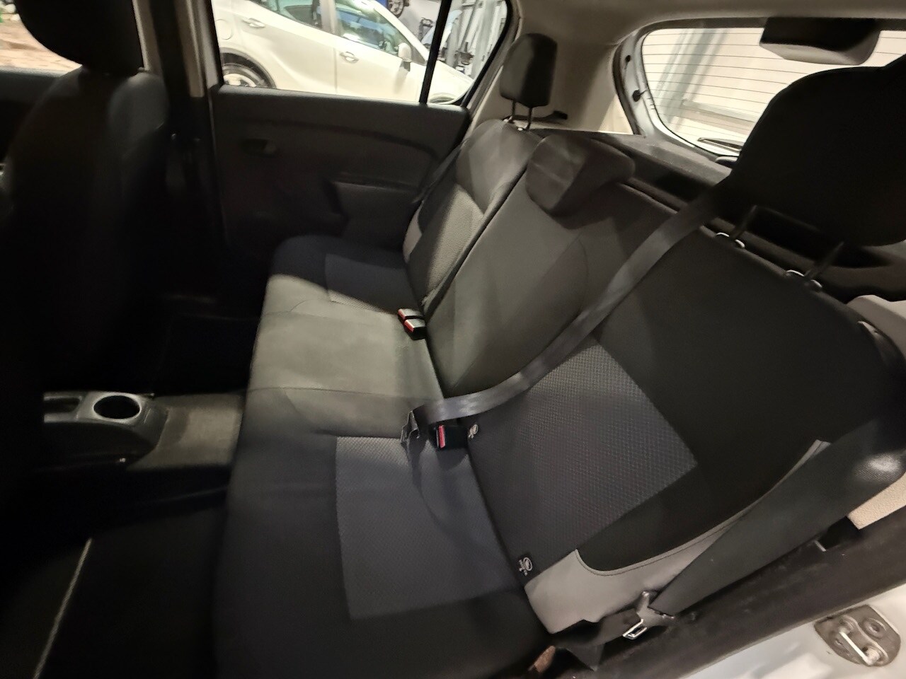 Used Dacia Sandero 2015 for sale - 77931340: Photo 33